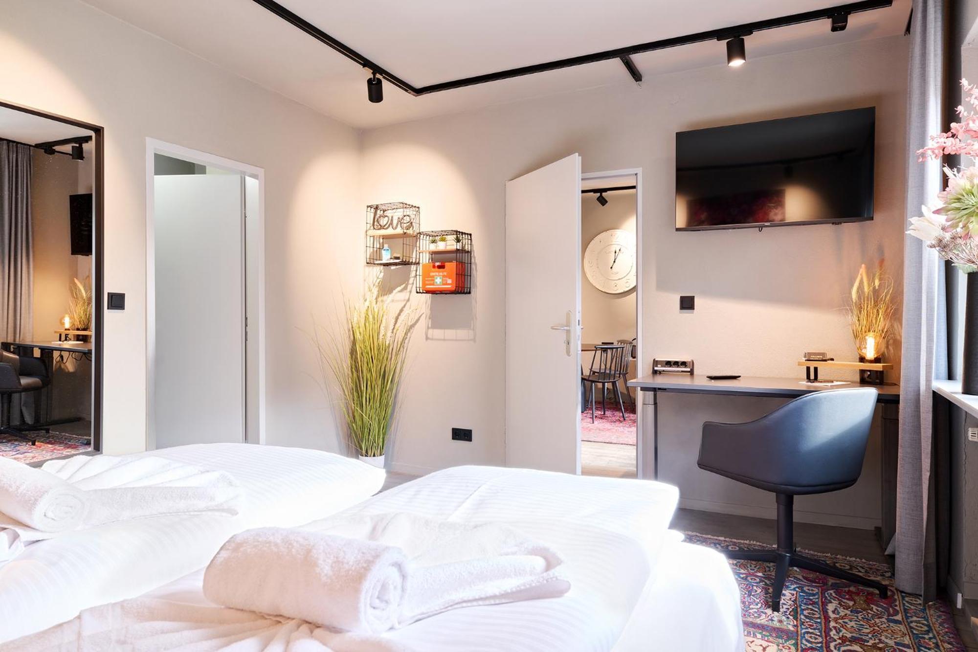 Apartament Xzllenz Kueche Bad S-Bahn Parken Smart-Tv Wellbeing Neunkirchen am Sand Zewnętrze zdjęcie
